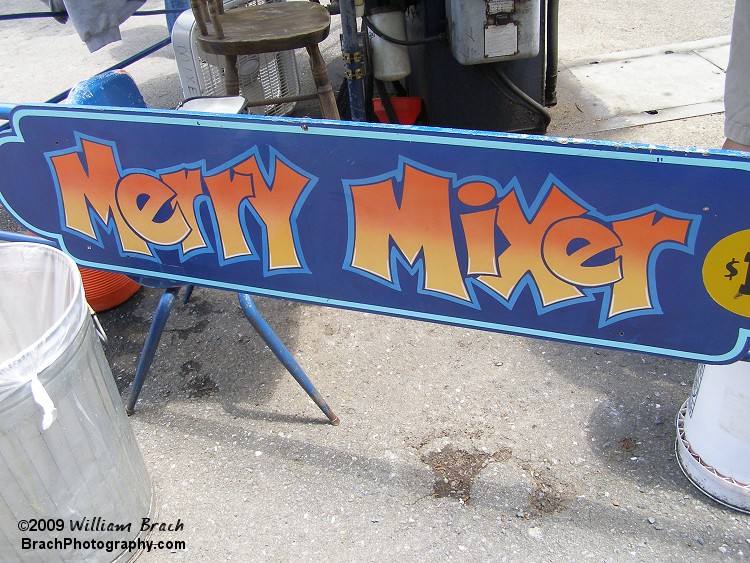 Merry Mixer's entrance sign.